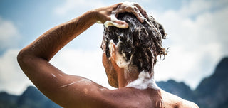 Entdecken Sie welches das beste Shampoo gegen Haarausfall auf dem Markt für Männer ist