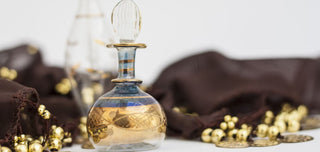 Erfahre mehr über die Entwicklung und Geschichte des Parfums im Alten Orient.